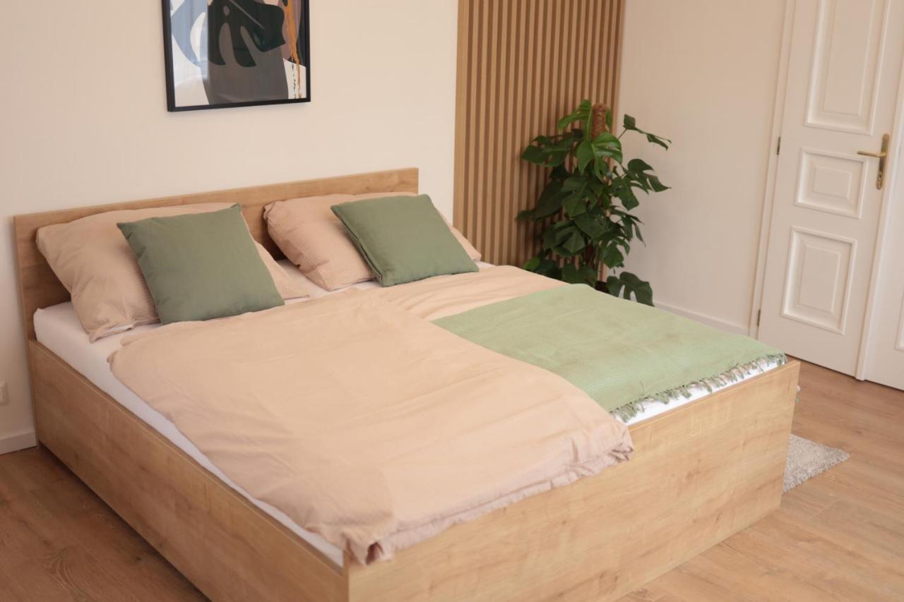 Beautiful And Stylish 2 Bedroom Apartment In The City Center And In The Pedestrian Zone Bratislava Eksteriør billede
