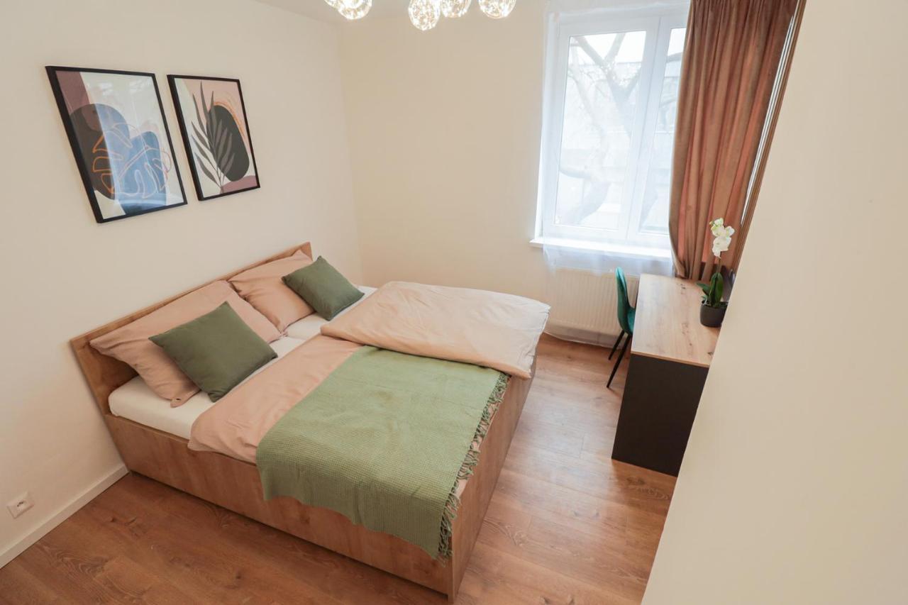 Beautiful And Stylish 2 Bedroom Apartment In The City Center And In The Pedestrian Zone Bratislava Eksteriør billede