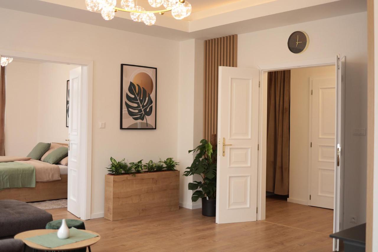 Beautiful And Stylish 2 Bedroom Apartment In The City Center And In The Pedestrian Zone Bratislava Eksteriør billede